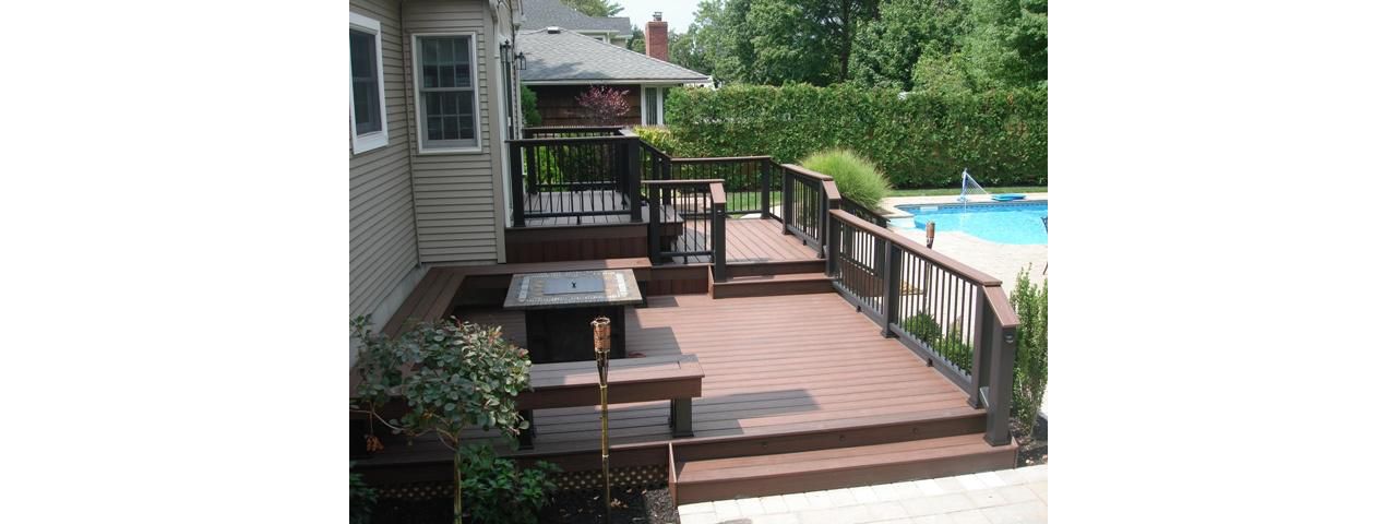Merrick Multi Level Deck
