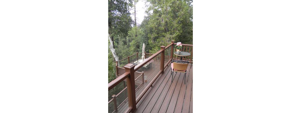 Trex Transcends decking with glass railing, Palomar Mt., CA