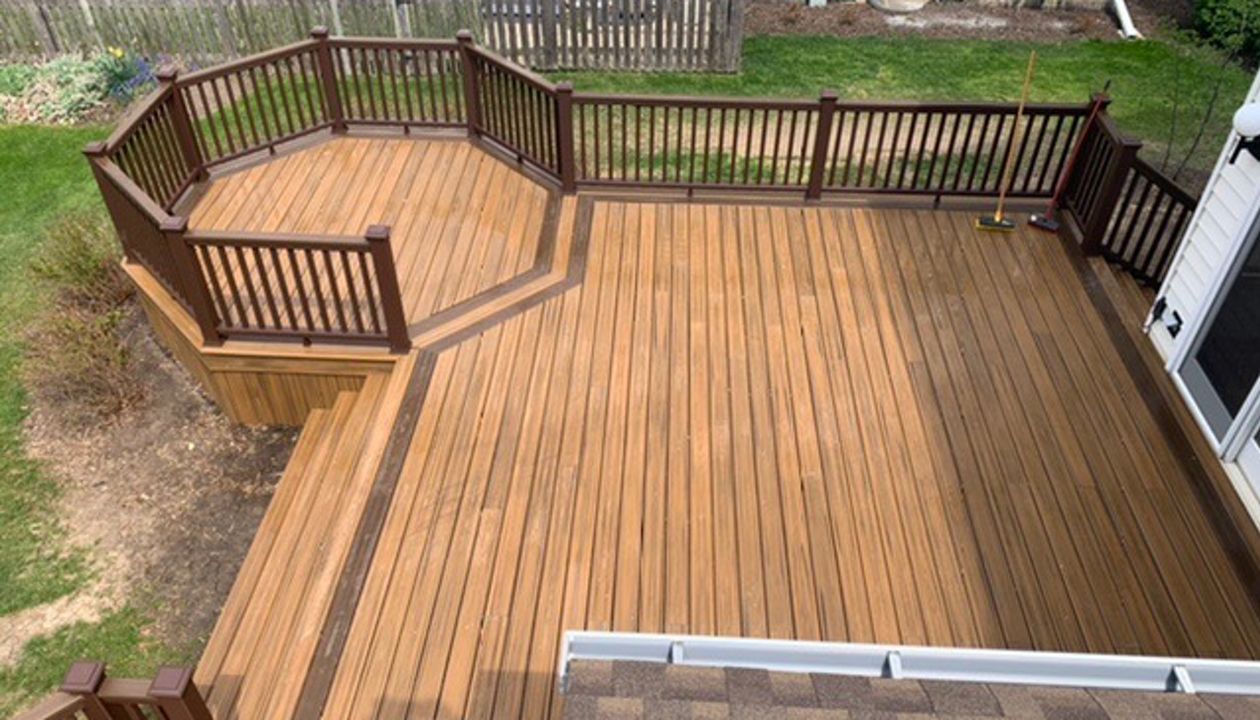 Trex Deck with Octagon Seating Area