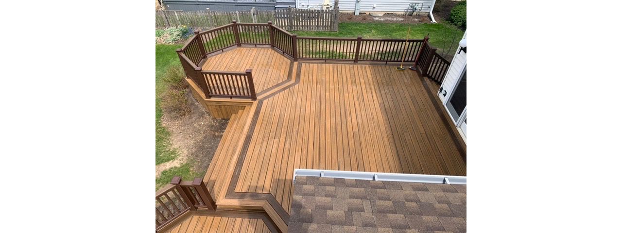 Trex Transcend Deck and Octagon Seating Area in Lake Villa