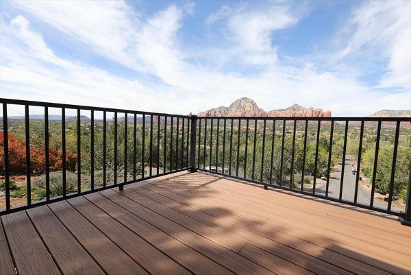 Trex Tiki Torch with Trex Signature Railing