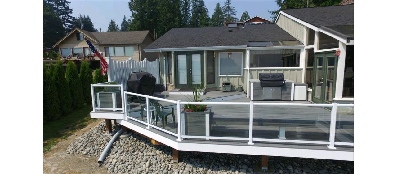 Trex Transcends Island Mist with built in BBQ, Benches and Planter Boxes in Island Mist Gig Harbor