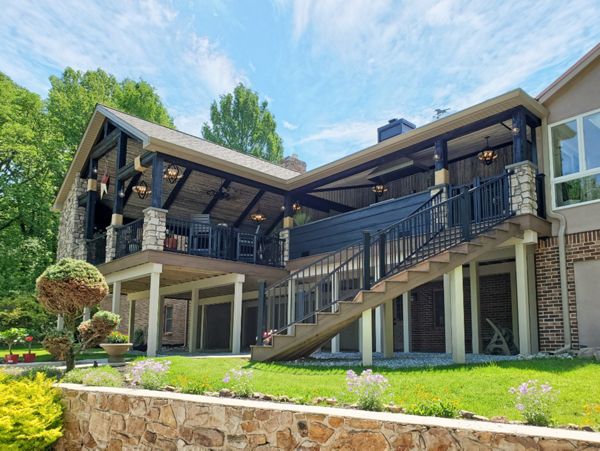 Custom Trex Enhance Naturals Toasted Sand Porch - Exton, PA