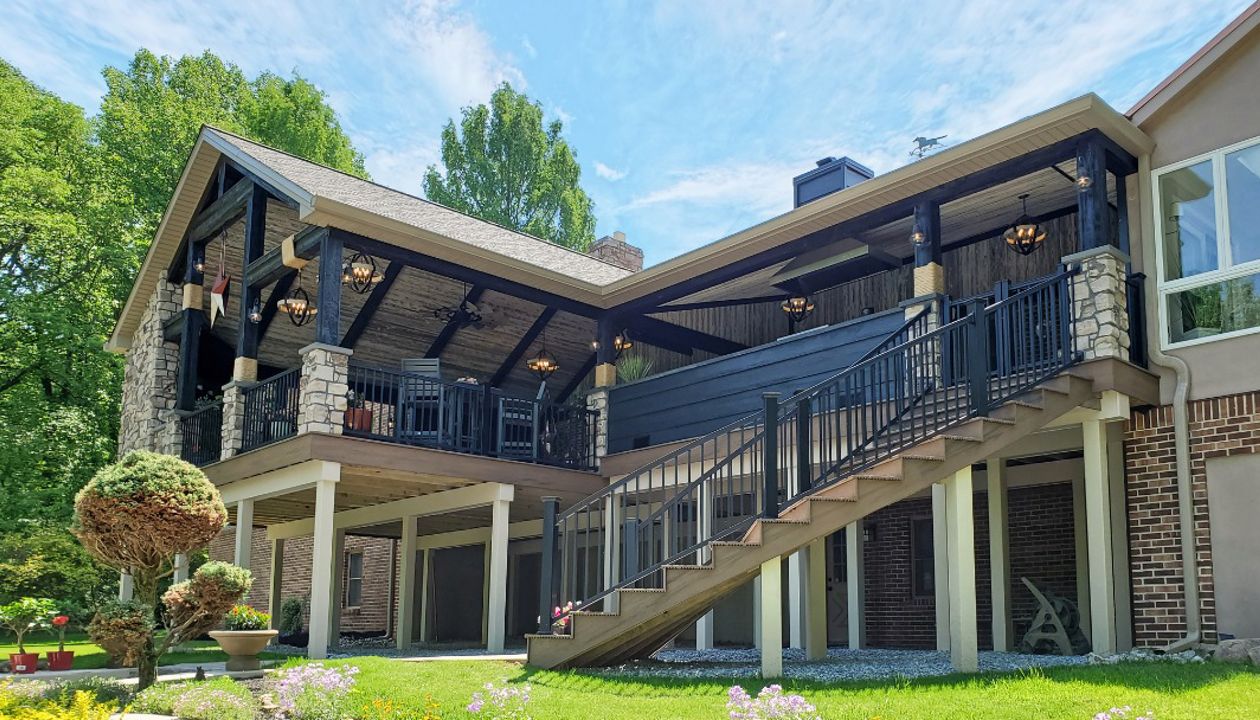 Custom Trex Enhance Naturals Toasted Sand Porch - Exton, PA