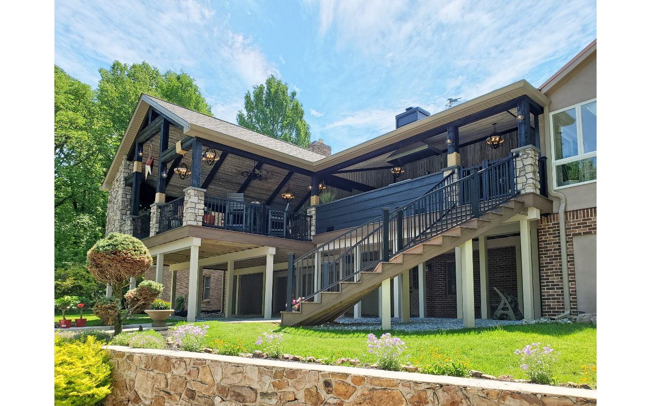 Custom Trex Enhance Naturals Toasted Sand Porch - Exton, PA