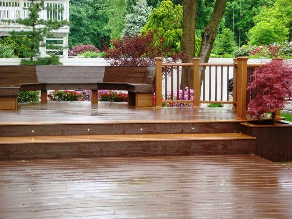 Trex Transcend Decking with Custom Bench