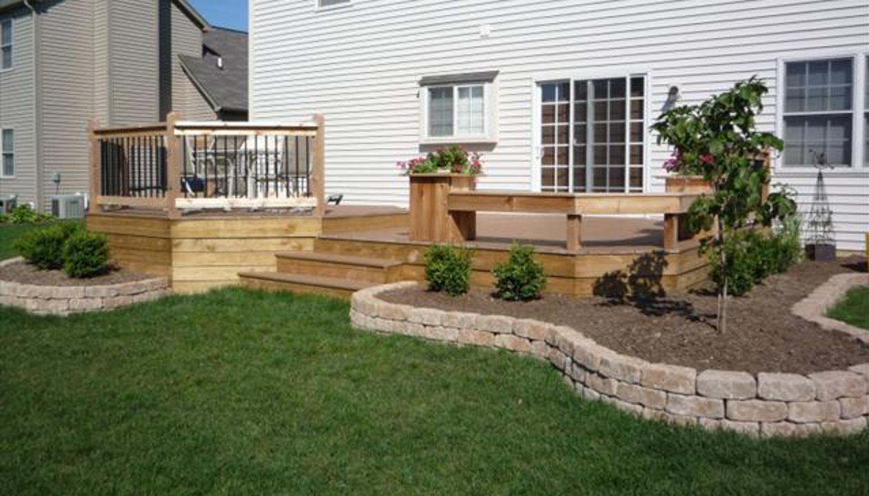 Deck w/ TrexTop Decking