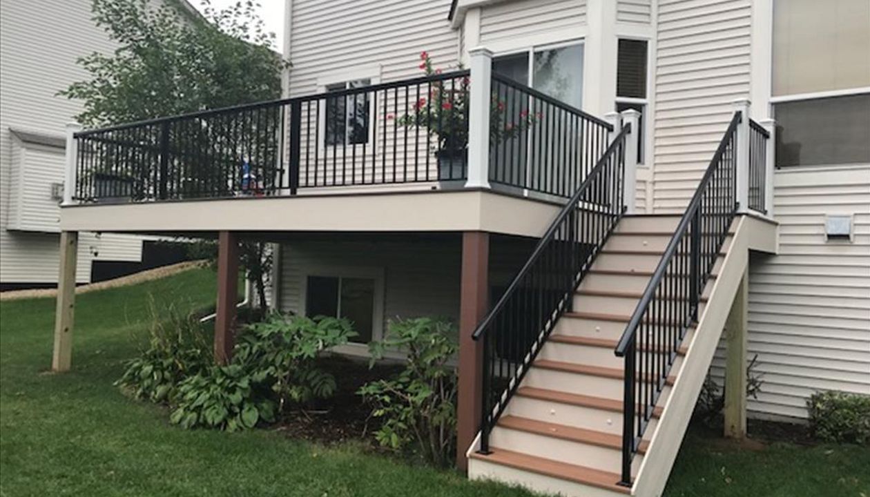 Trex Transcends Deck w/Alum Rail Woodbury, MN
