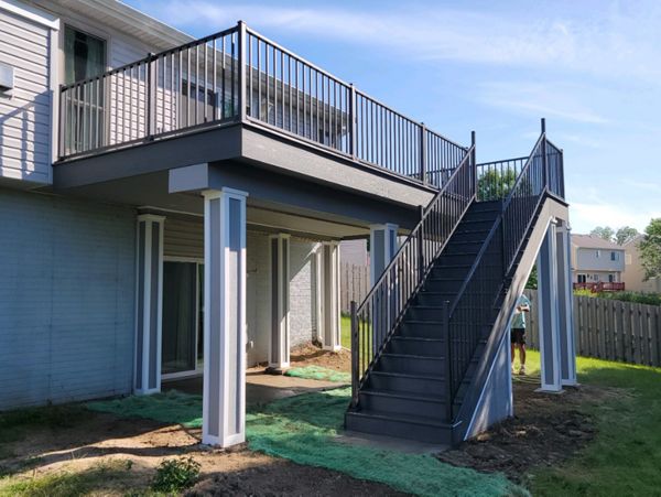 Clam Shell w/ Custom Wrapped Columns