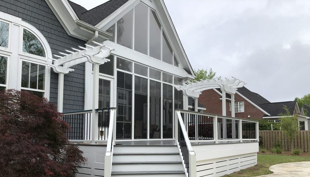 Stairs, deck, wrap and railings in Windward Oaks