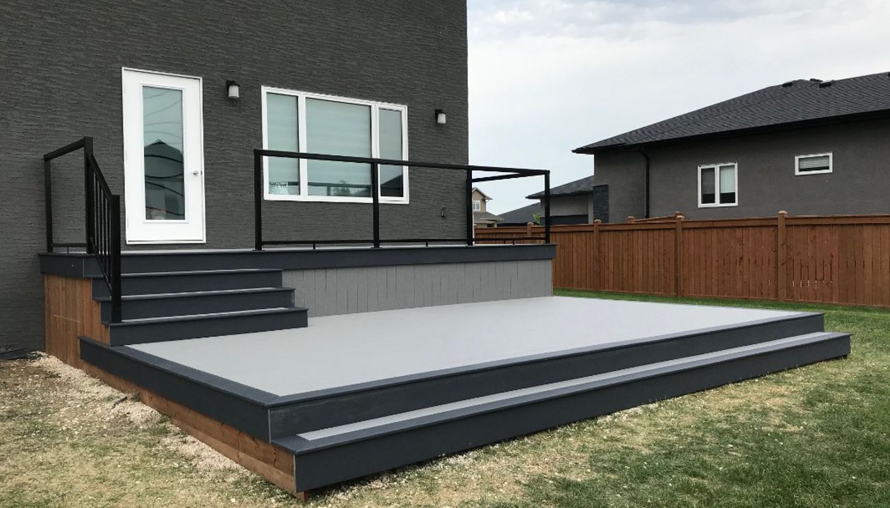 black aluminum railing with smoke glass