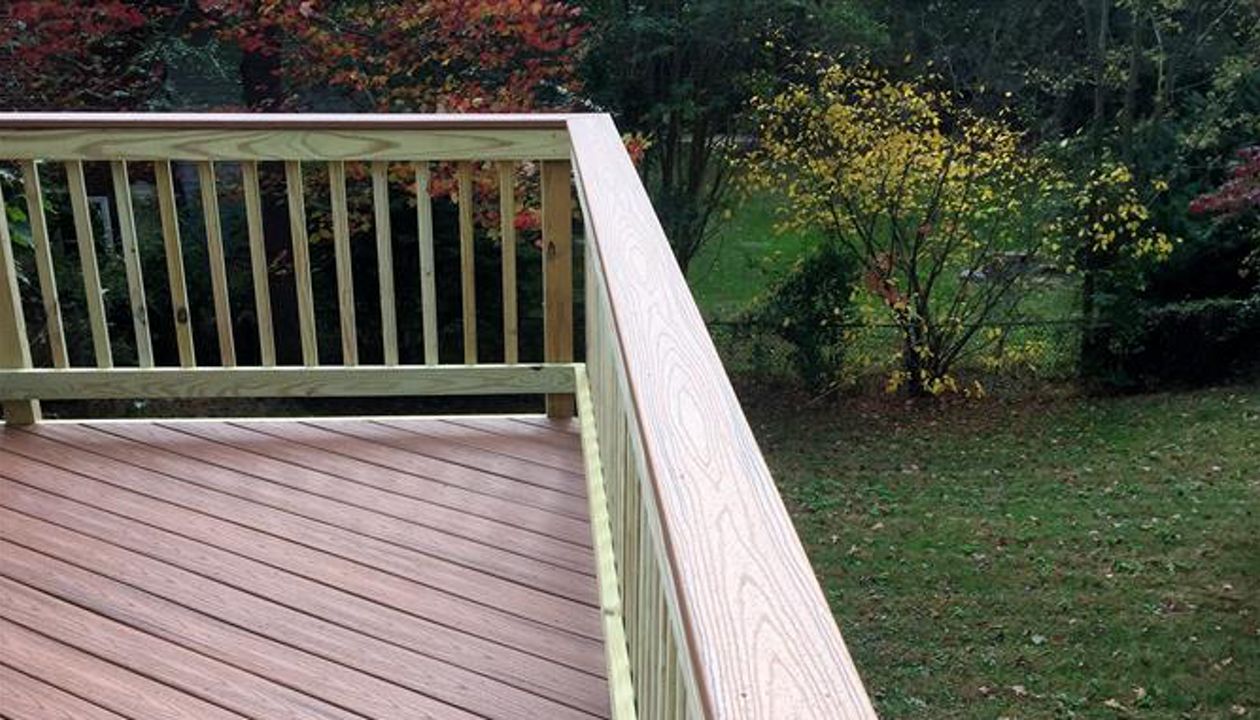 Deck in Trex Transcends Tiki Torch in Fairfax, VA