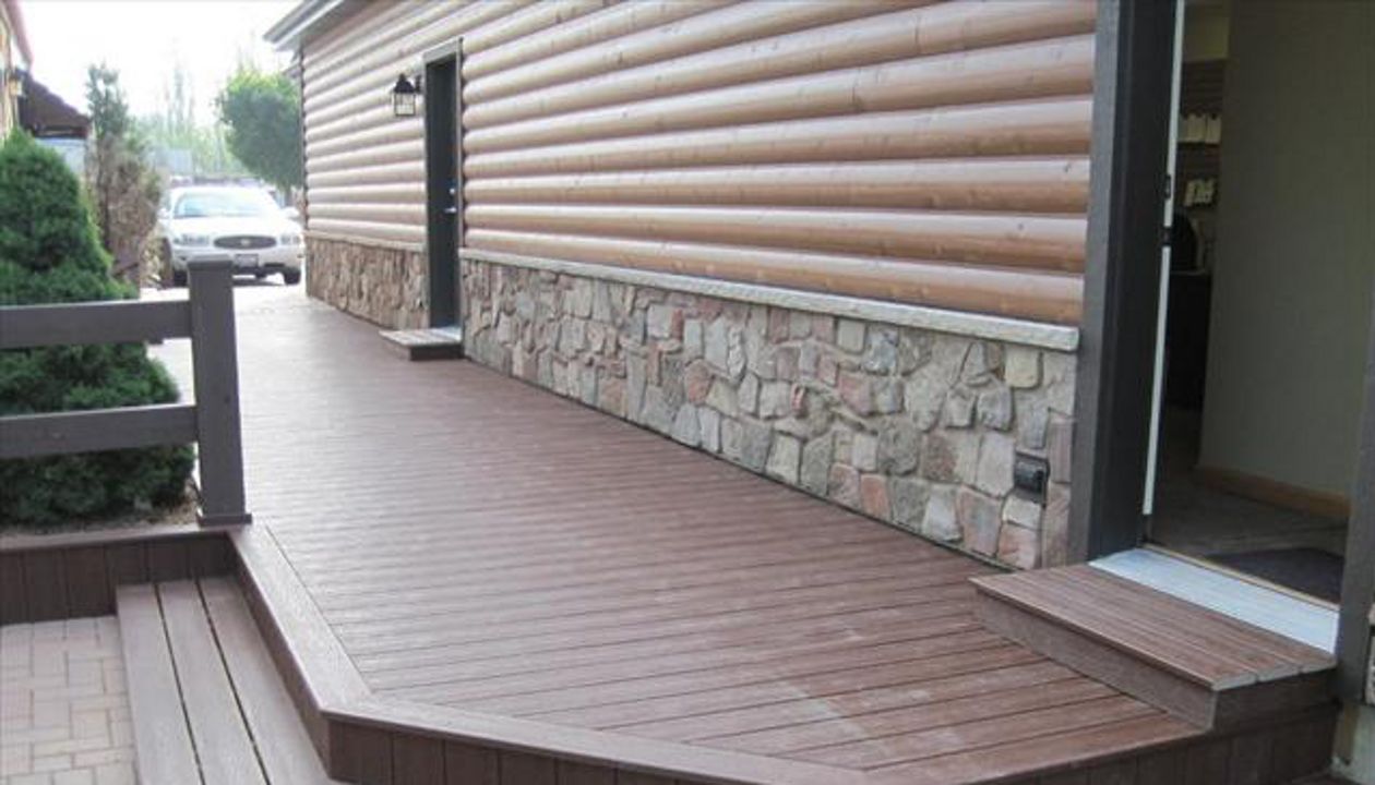 Trex Transcend Fire Pit w/ Flared Steps