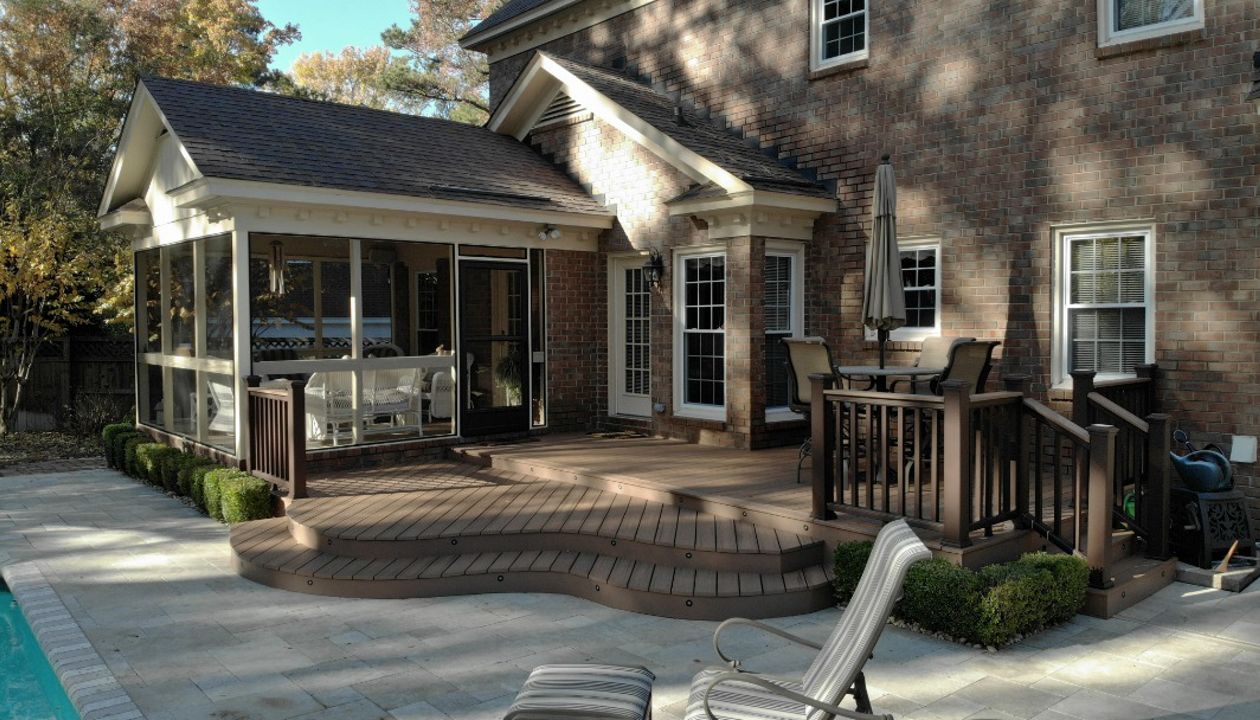 Trex Transcend Tiki Torch deck