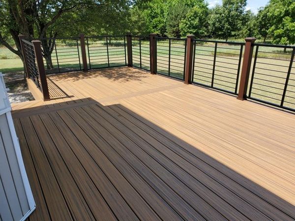 Trex Transcend Havana Gold Decking w/Trex Signature Rod & Rail Railing