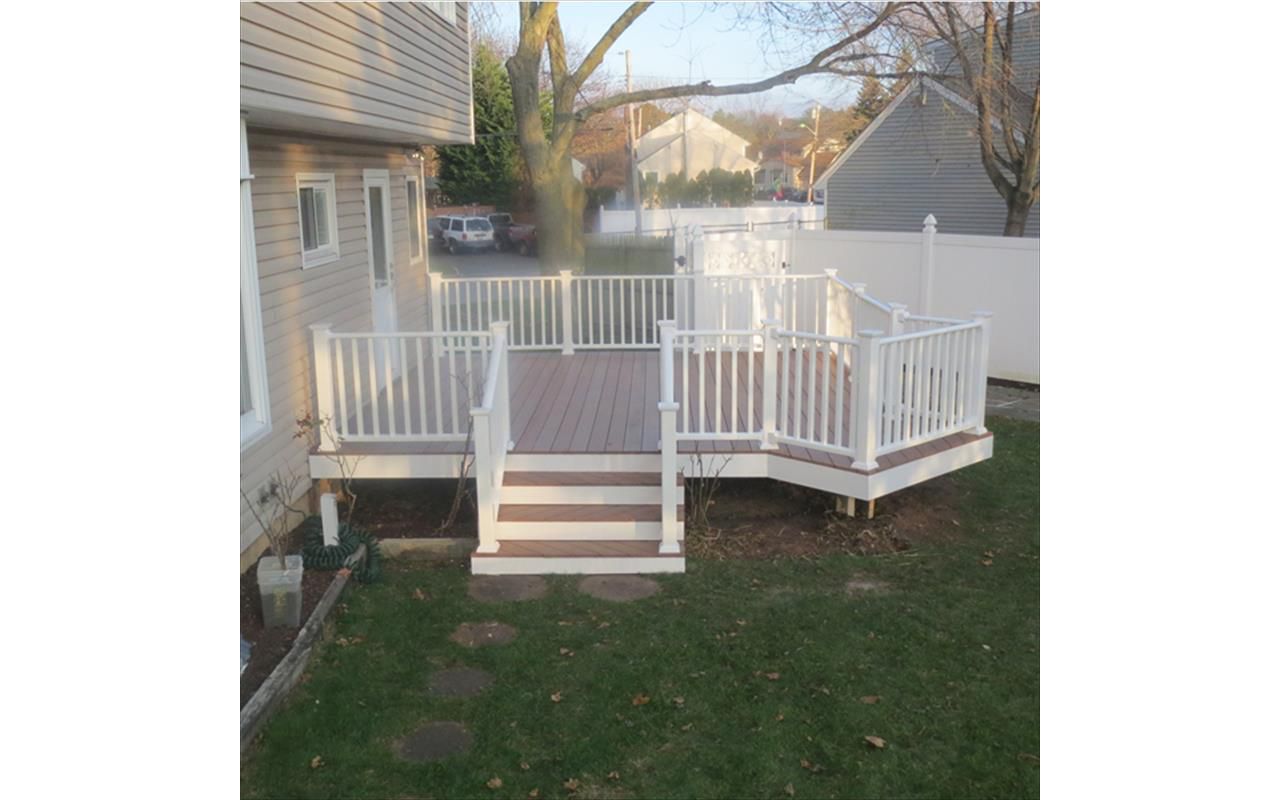 Grill Bump Outs are no problem for our custom designed deck builders.  Southbury CT