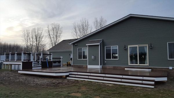 Beautiful county pool deck
