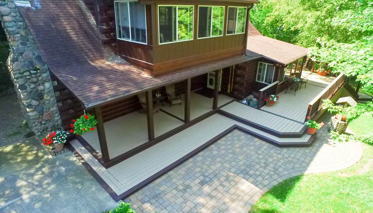 Rope Swing with Vintage Lantern Border, Fascia, and Risers