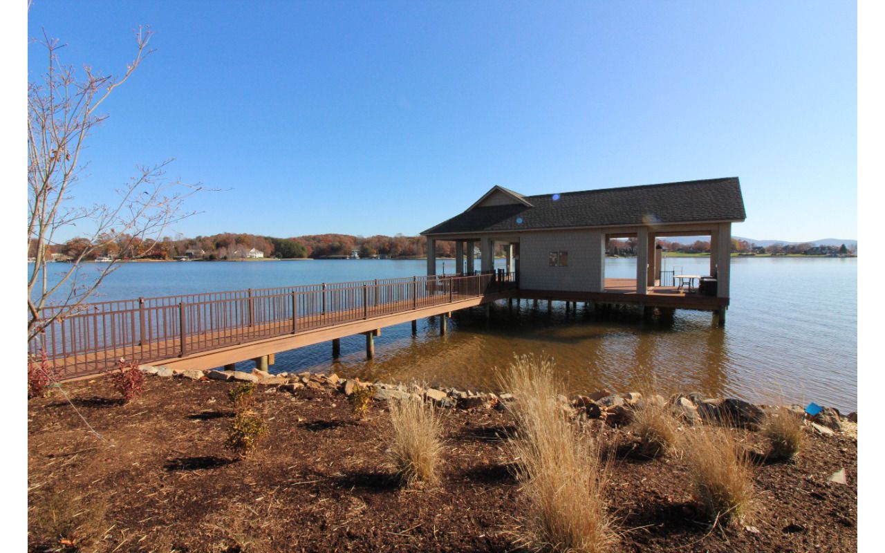Trex Dock Smith Mountain Lake