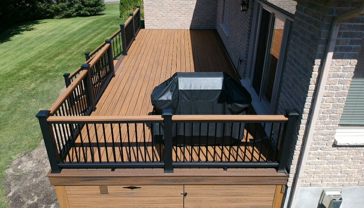 Trex Transcend Havanah Gold with Spiced Rum border