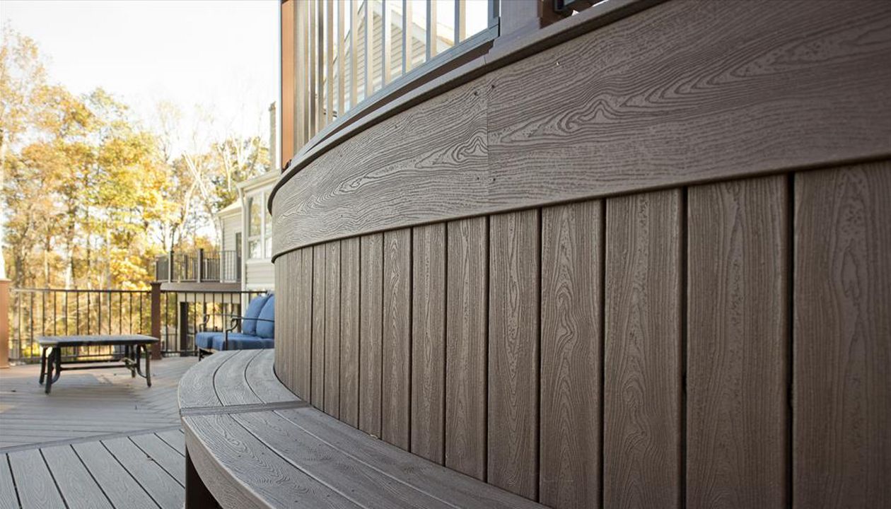 Trex Transcends Radius deck & bench seat