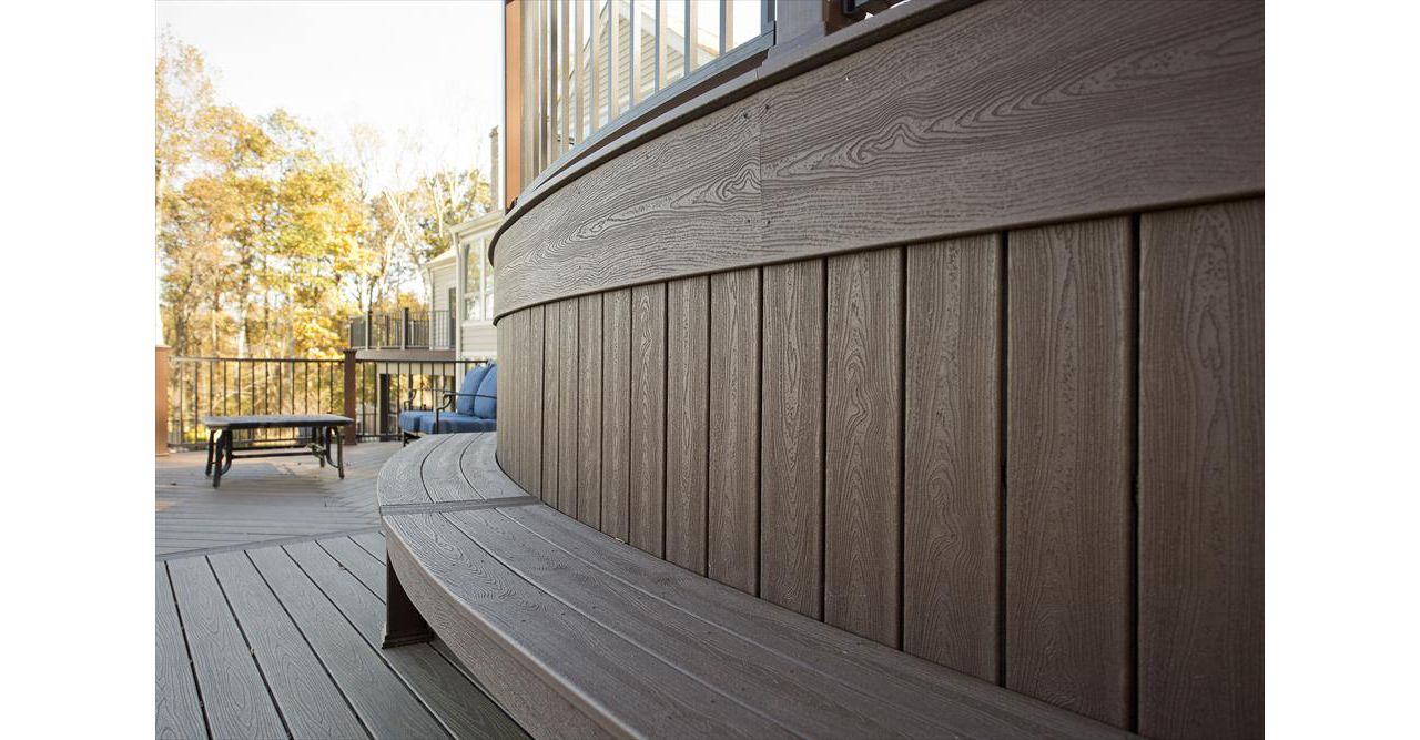 Trex Transcends Radius deck & bench seat