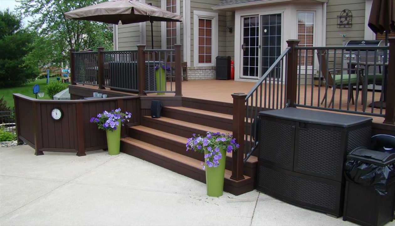 Trex deck in Novi, Michigan
