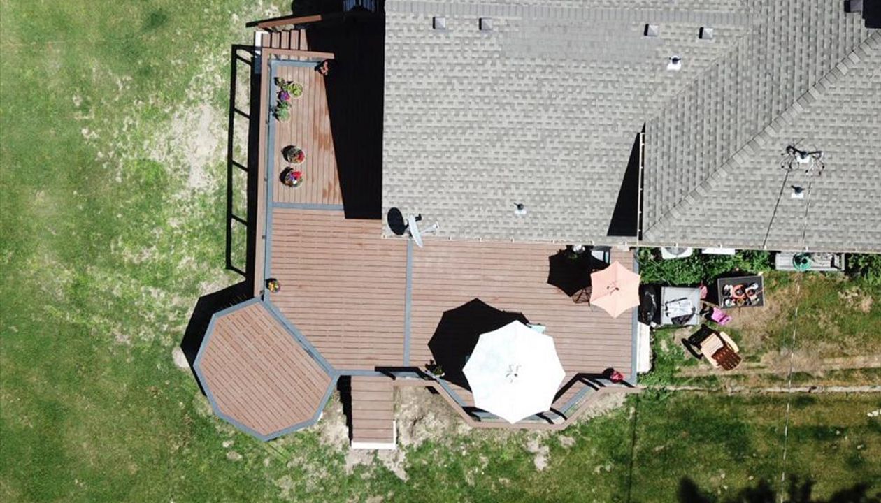 Trex Select Saddle with Winchester Grey Border Deck In Colbert, WA