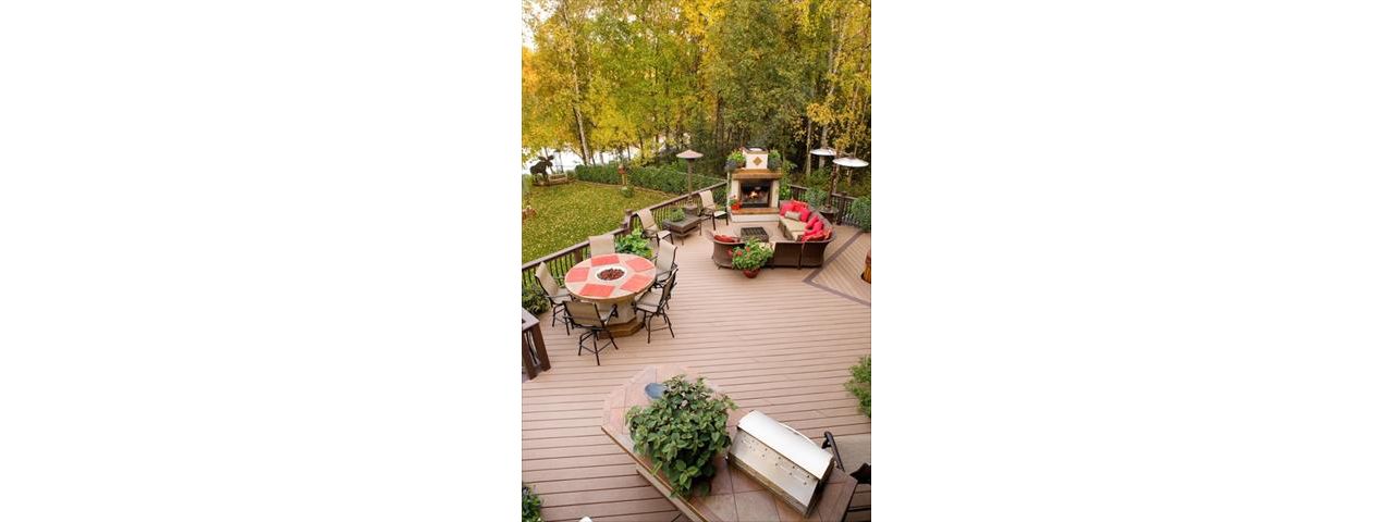 Entertain, relax, cook, on Trex! Design/Build by Treeline