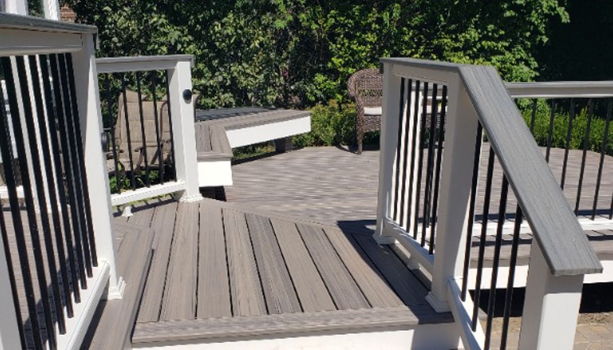 Leading Trex Deck Installer Michigan