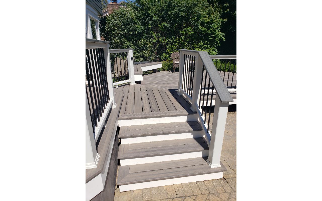 Leading Trex Deck Installer Michigan