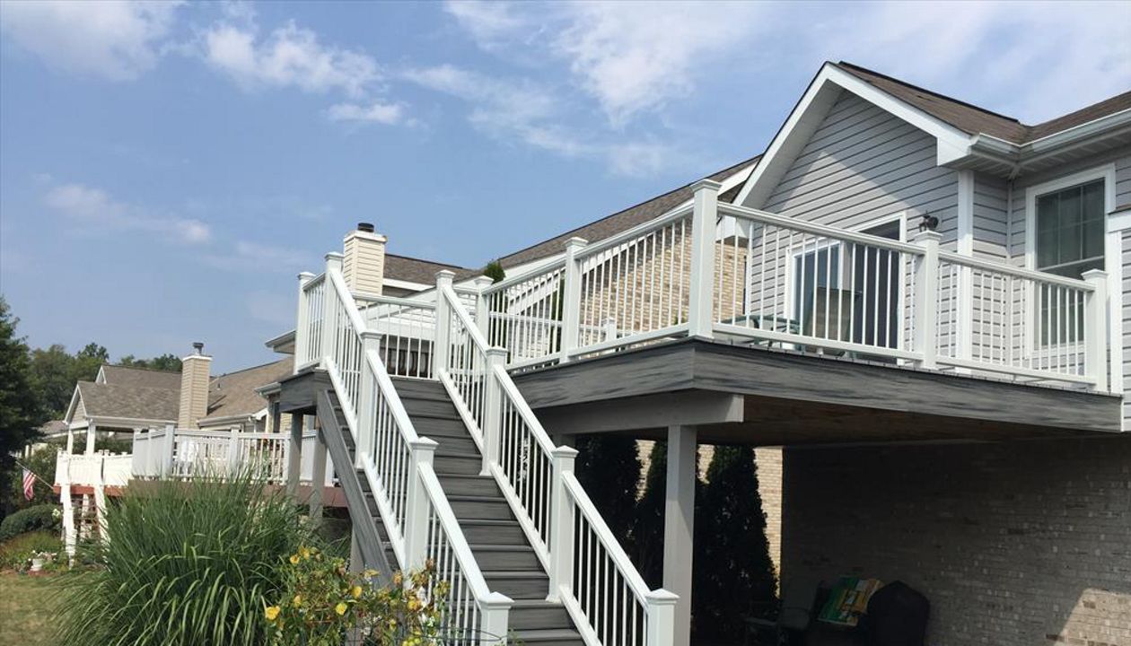 ISLAND MISTS WHITE RAILING