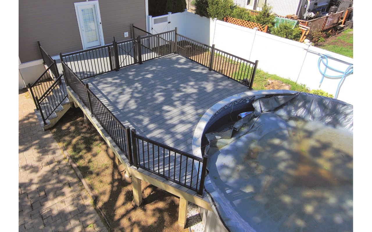 Trex Select Pebble Gray Deck