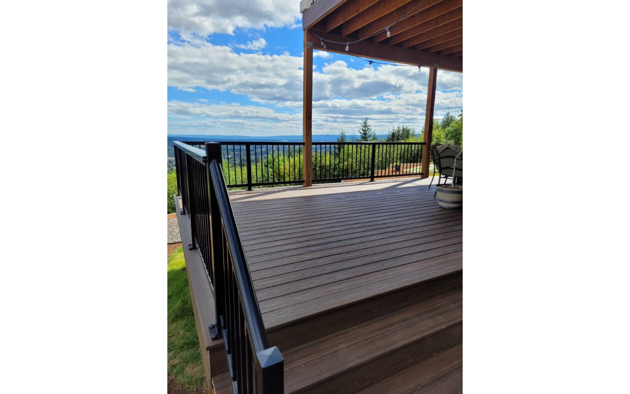 Woodland, WA. Spiced Rum. View deck.
