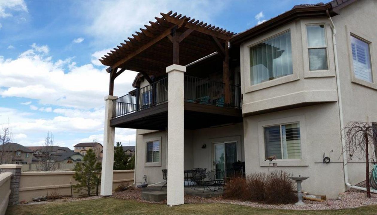 Metal Frame, Pergola, Spiced Rum