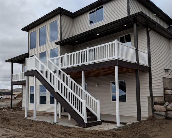 Trex Select Woodland Brown