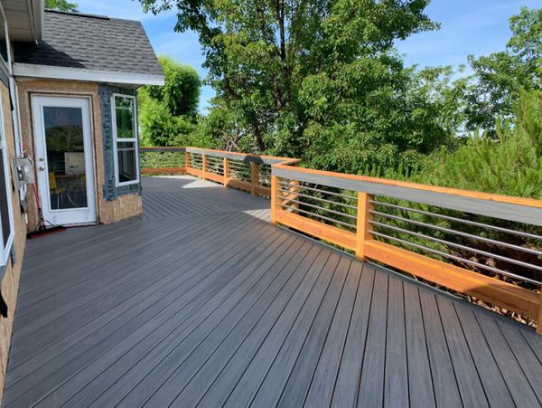 Trex Transcend Island Mist with custom built stainless steel/ redwood railing with Trex Transcend Drink Rail in Weber County, Ut