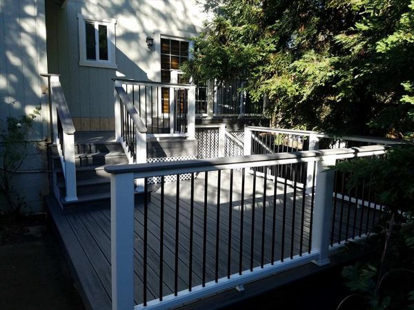 Trex Transcend Tropical - Island Mist Decking and White Trex Transcend Railing - El Dorado Hills, CA