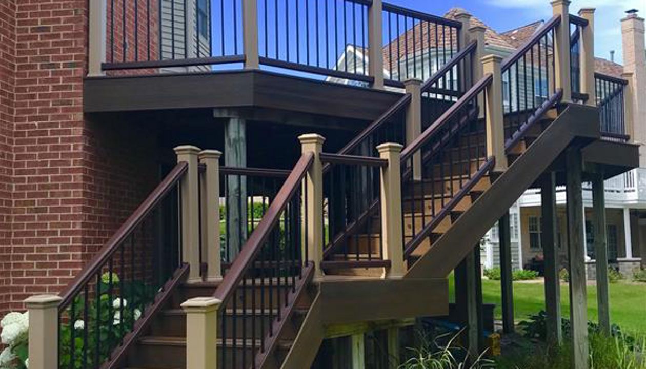Trex deck_ Trex lighting_ Composite deck_ Composite decking_ Trex decking_ Barrington IL Stairs