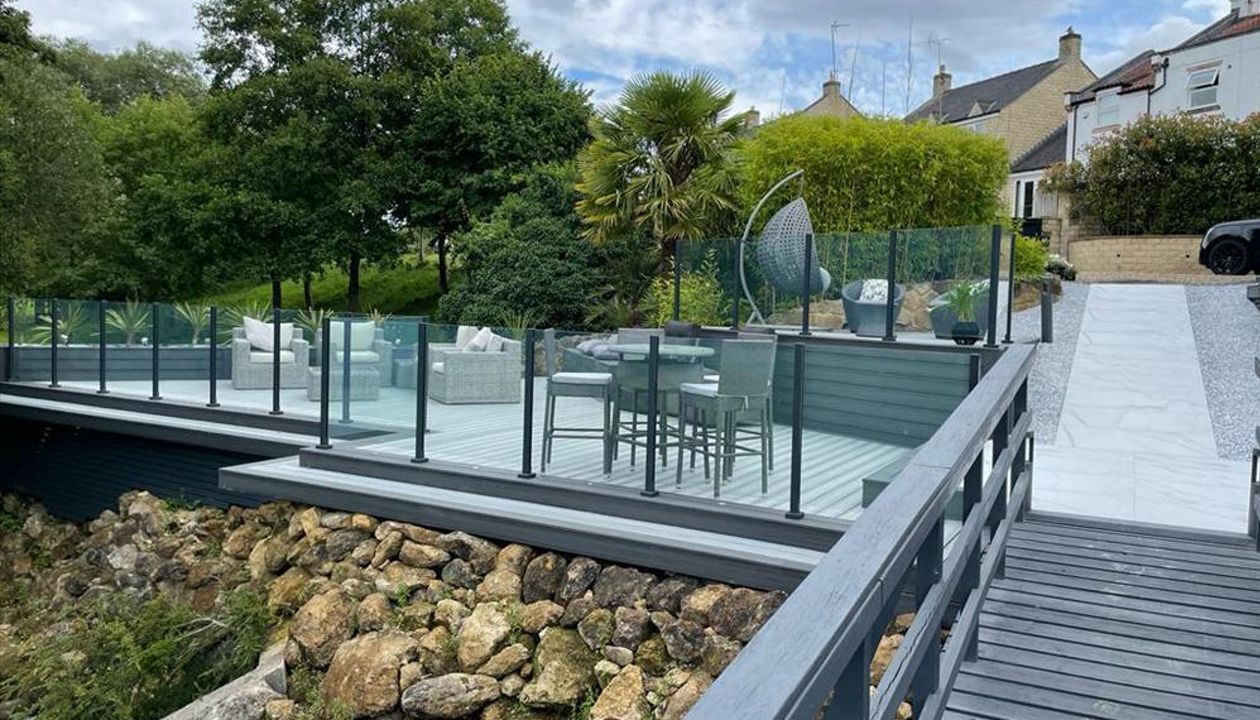 TREX Enhance Naturals Foggy Wharf Decking with TREX Enhance Naturals Calm Water Borders completed in Aberford Leeds