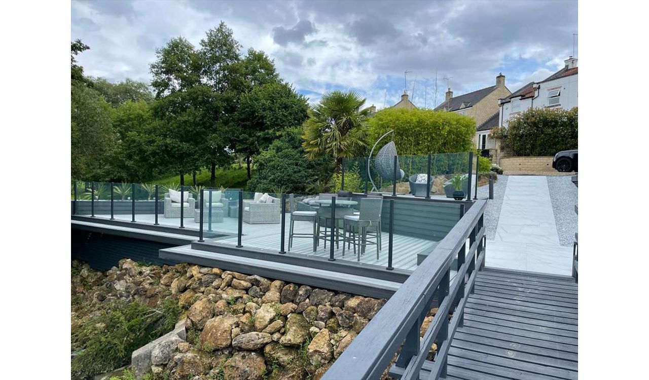 TREX Enhance Naturals Foggy Wharf Decking with TREX Enhance Naturals Calm Water Borders completed in Aberford Leeds