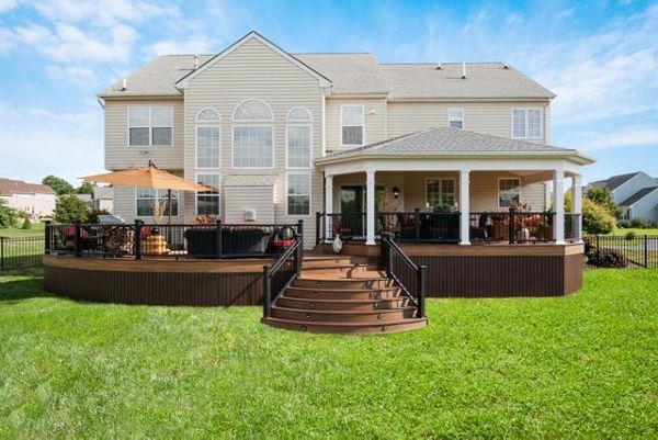 Trex Havana Gold and Lava Rock Deck with Black Rail and Roof