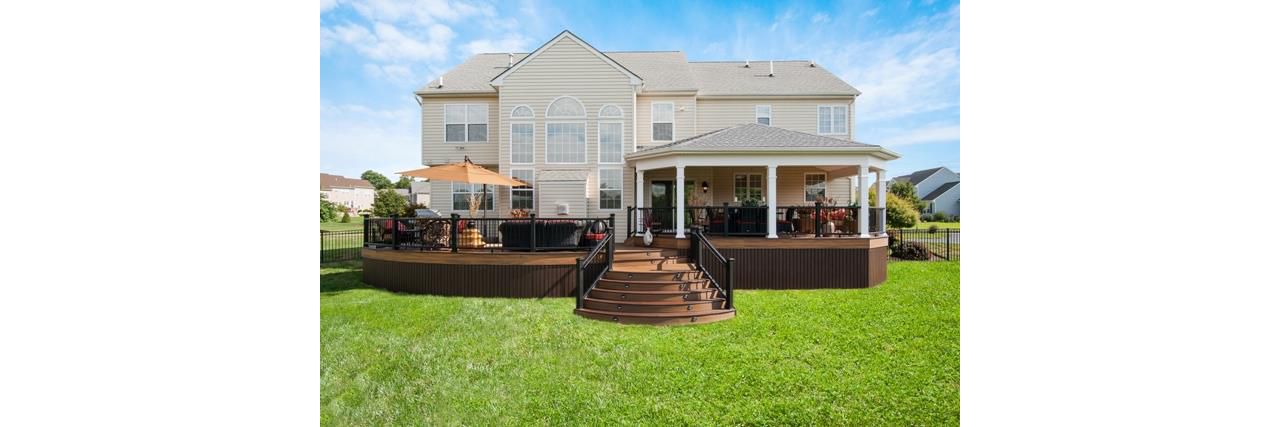 Trex Havana Gold and Lava Rock Deck with Black Rail and Roof