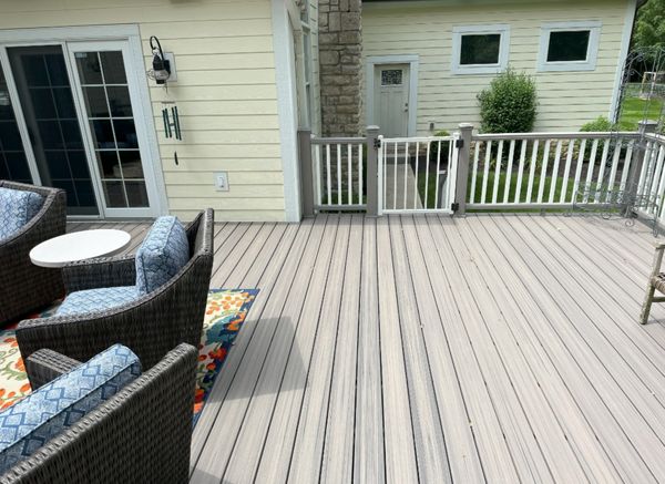 TRANSCEND RAIL W/ SIGNATURE GATE