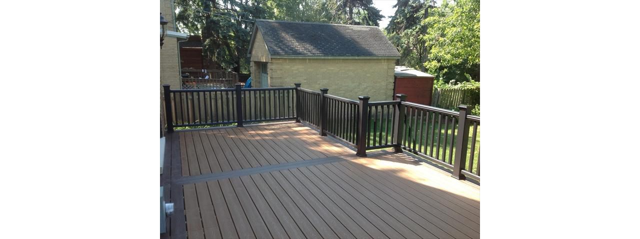 Trex Transcend Deck with Black Transcends Railings