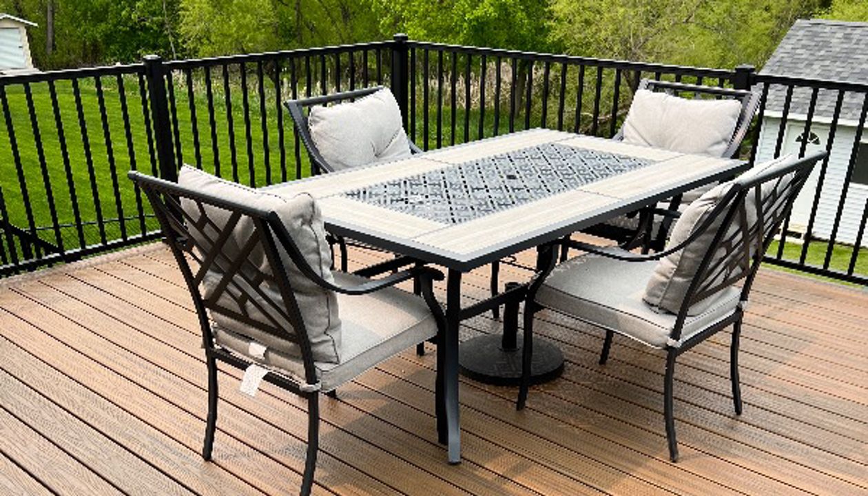 Trex Transcends composite decking, Havana Gold, picture frame, Trex Signature aluminum railing, Rochester area