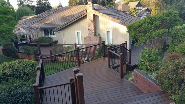 Trex Spiced Rum with Trex Railing LED post cap lighting