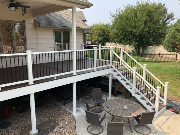 Trex Enhance Coastal Bluff Decking w/Trex Select Composite Railing