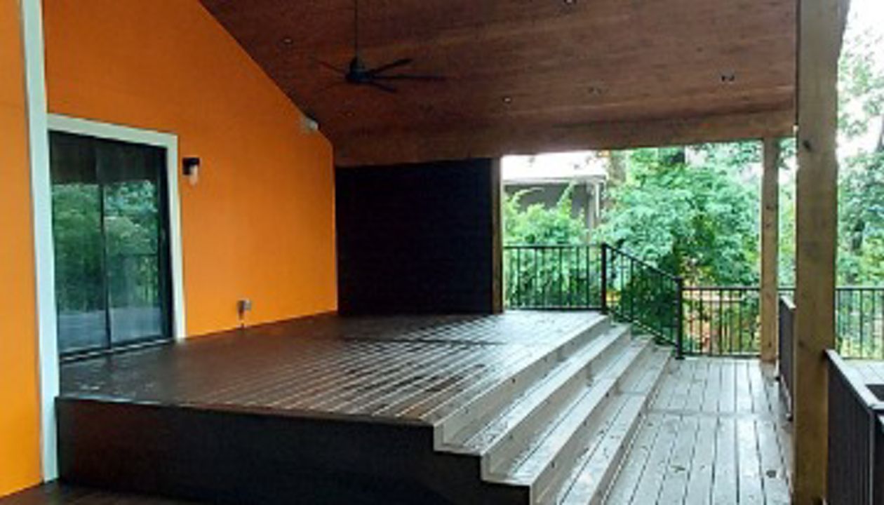 Multi-Tiered Covered Deck - Spiced Rum