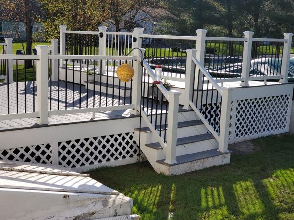 Select rail with Pebble Gray decking